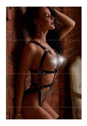 Censan Siyah Zincir Detaylı Özel Bölgeleri Açık Seksi Fantezi Deri Harness Kostüm
