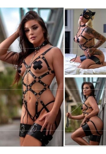 CENSAN Siyah Boyunluk ve Tasma Detaylı Özel Bacak Tasarımlı Seksi Bodysuit